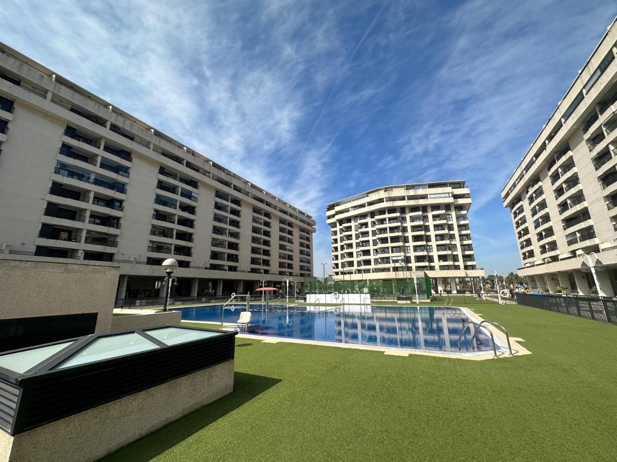 شقة Sunny Patacona Seaview فالنسيا المظهر الخارجي الصورة