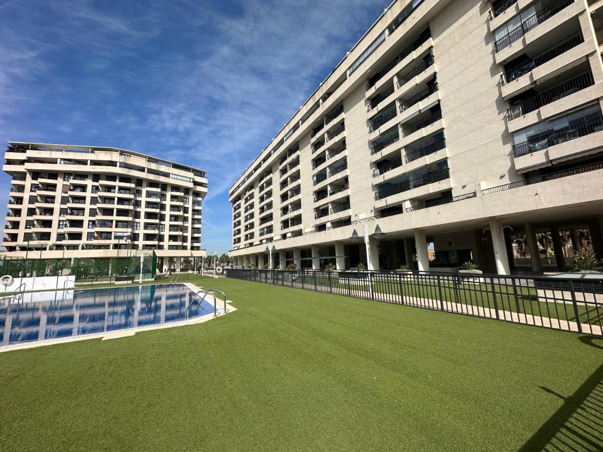 شقة Sunny Patacona Seaview فالنسيا المظهر الخارجي الصورة
