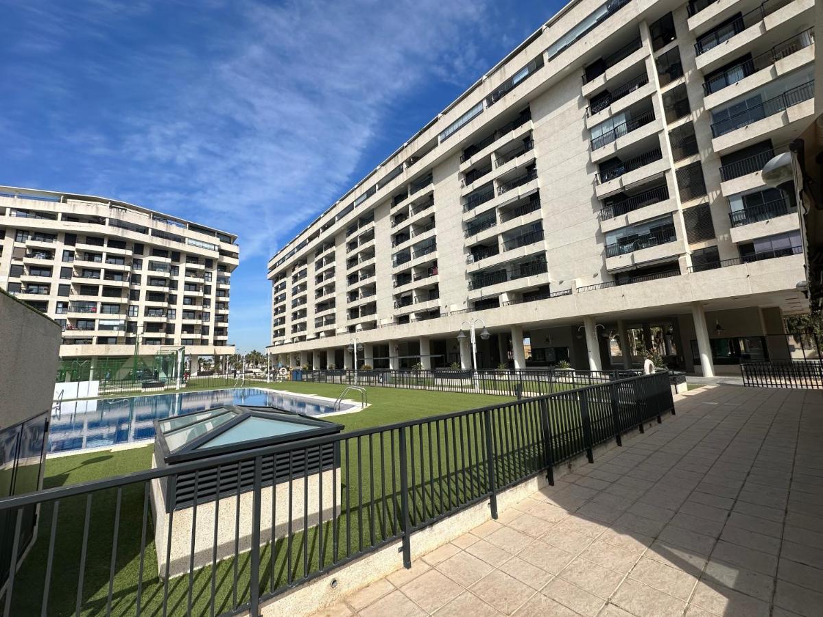 شقة Sunny Patacona Seaview فالنسيا المظهر الخارجي الصورة