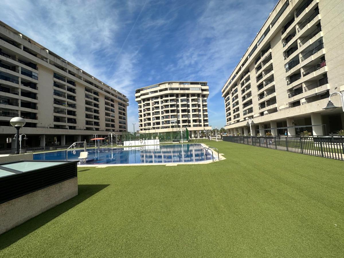 شقة Sunny Patacona Seaview فالنسيا المظهر الخارجي الصورة